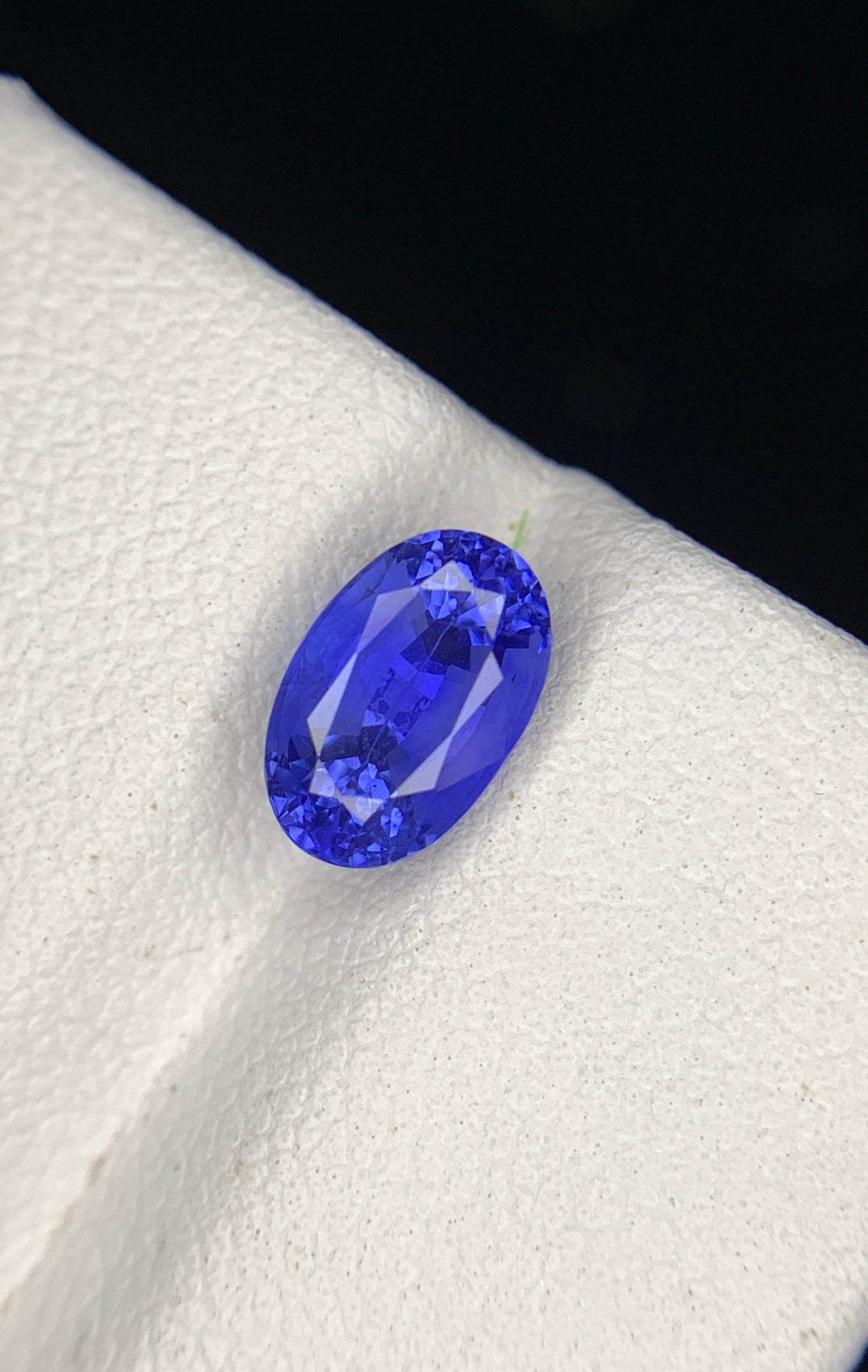 2.20 cts Unheated Blue Sapphire