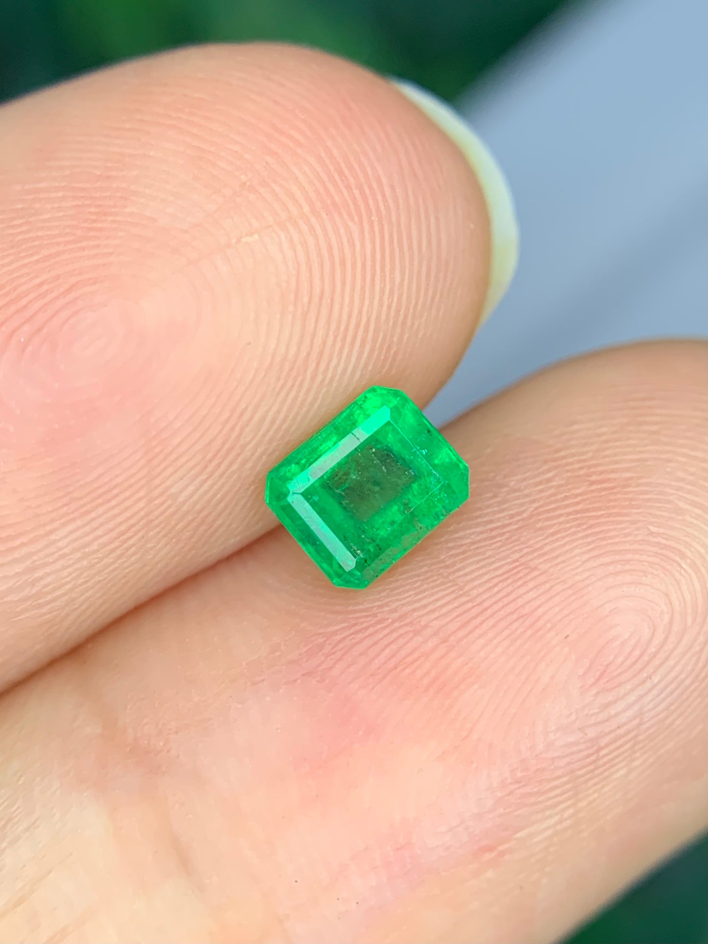 0.59 cts Colombian Emerald