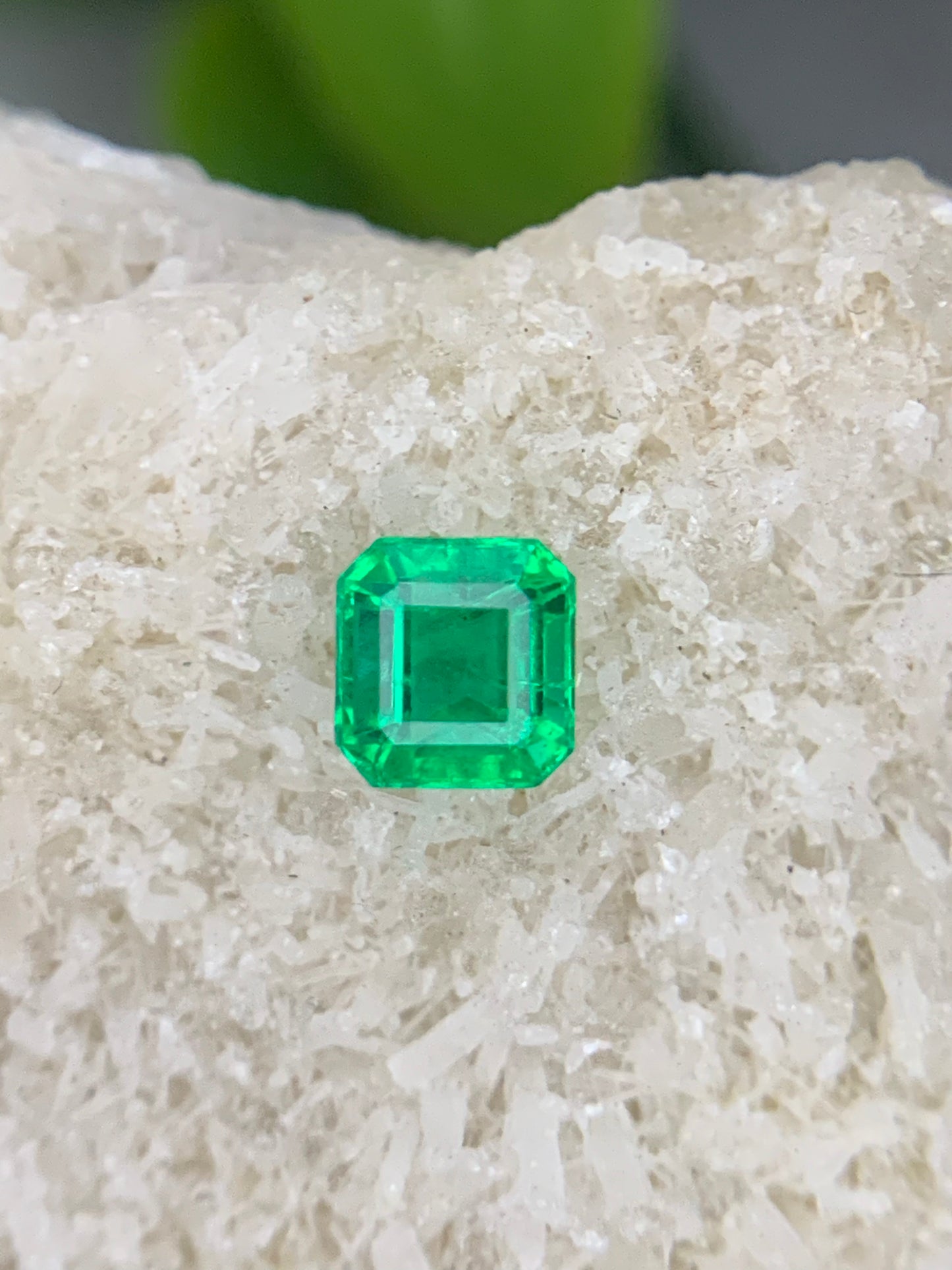 0.55 cts Colombian Emerald